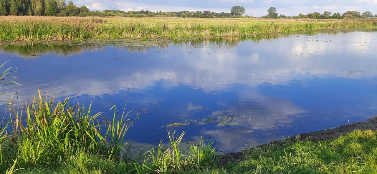 Luxuszelt Pole Namiotowe Nad Rzeka Biebrza W Goniadzu